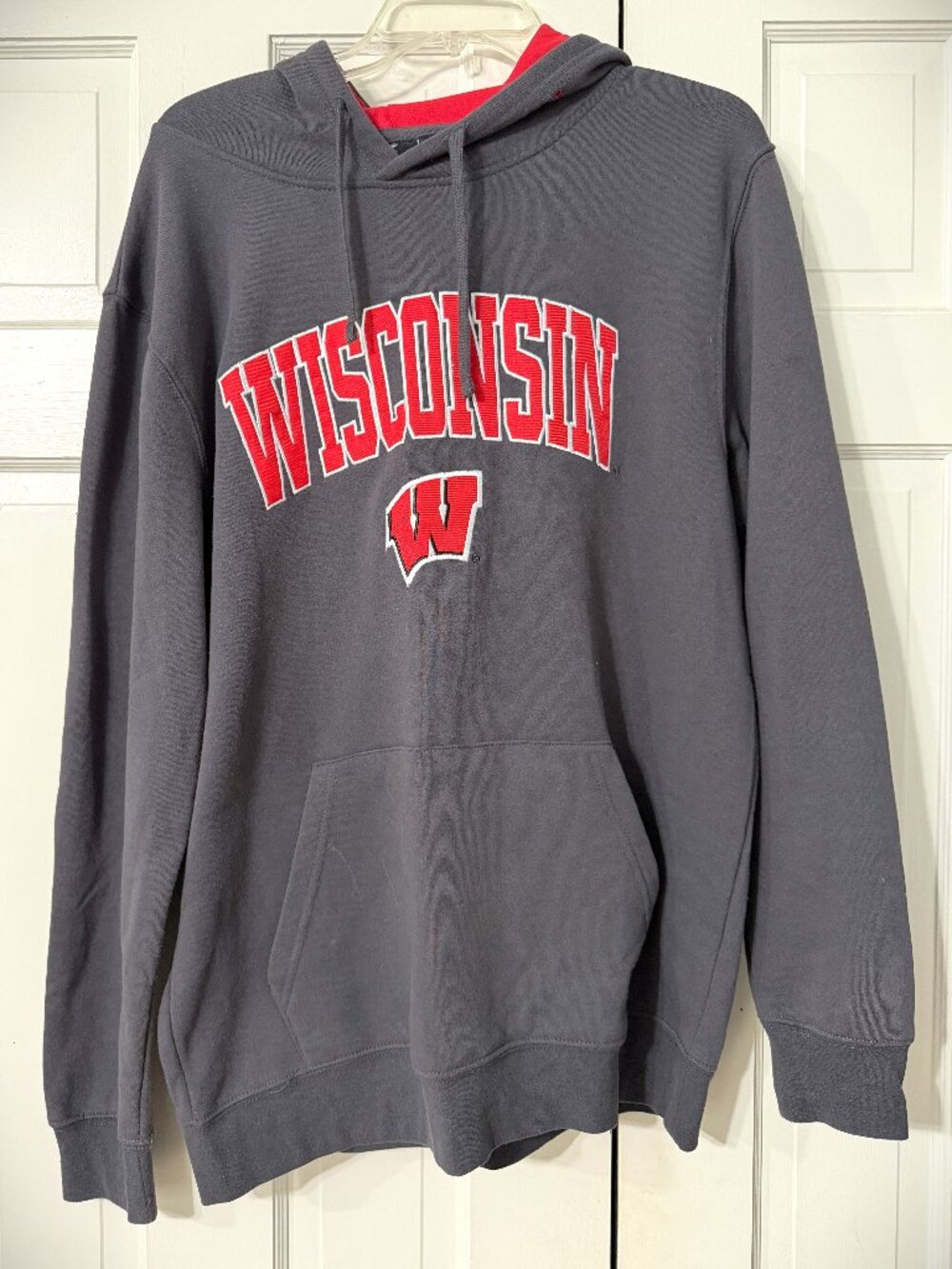 Colosseum Wisconsin Badgers Gray Fleece Hoodie Men's Size XL